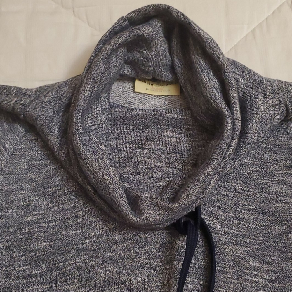 Sweater - Picture 2 of 2